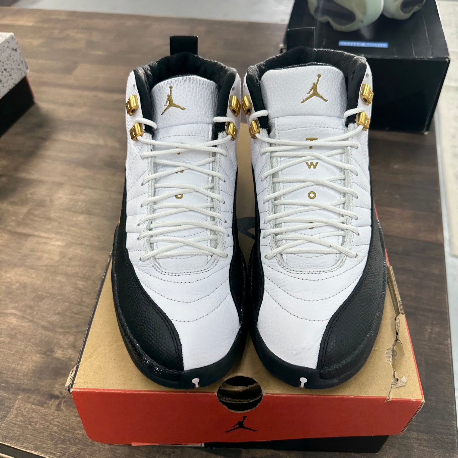 Taxi Royalty Jordan 12 (USED)