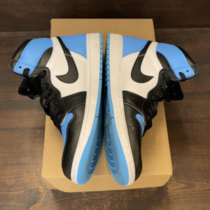 Jordan 1 Retro High OG UNC Toe Size 9.5 (Pre-Owned) - Image 4