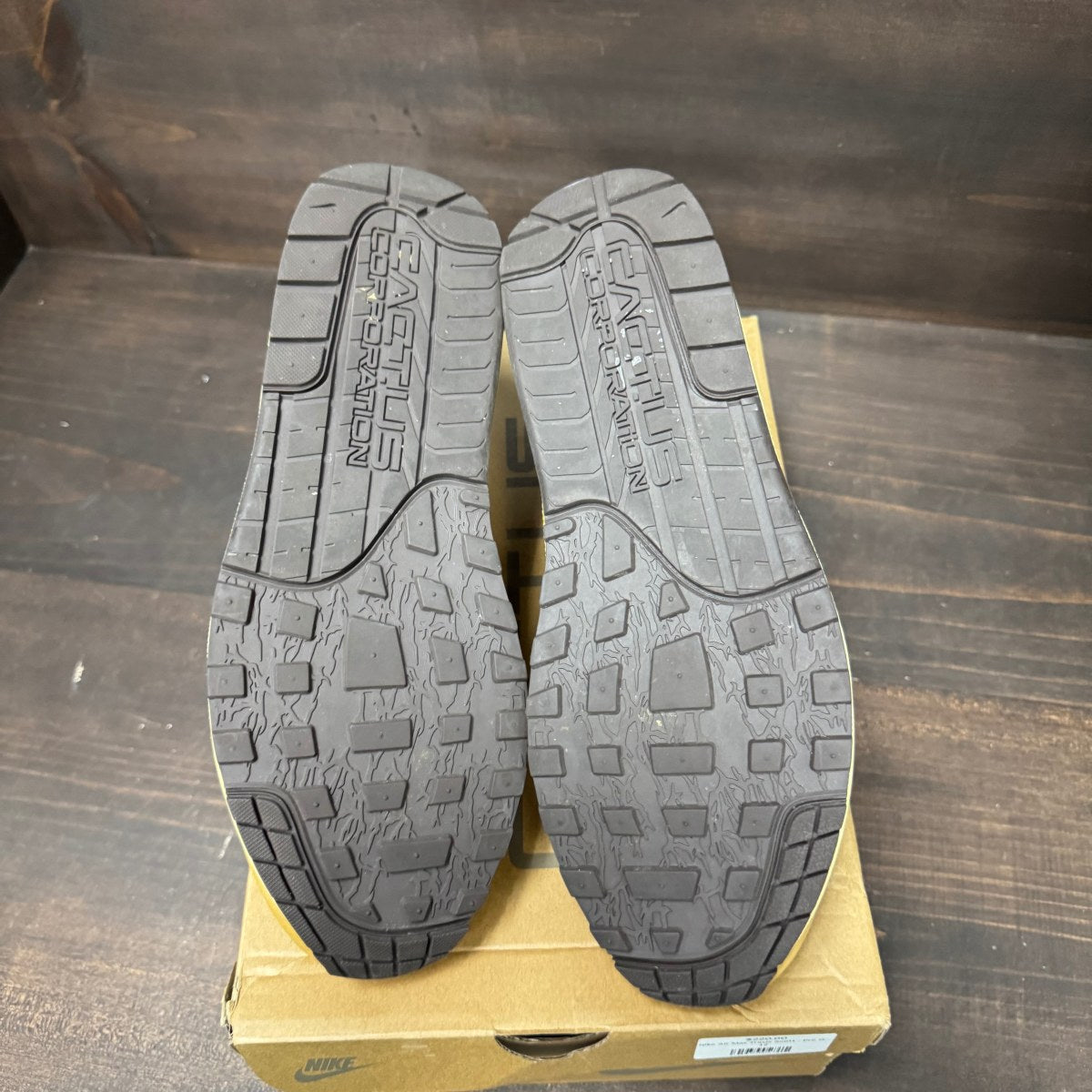 Nike Air Max 1 Travis Scott Cactus Jack Wheat Lemon Drop - Image 6