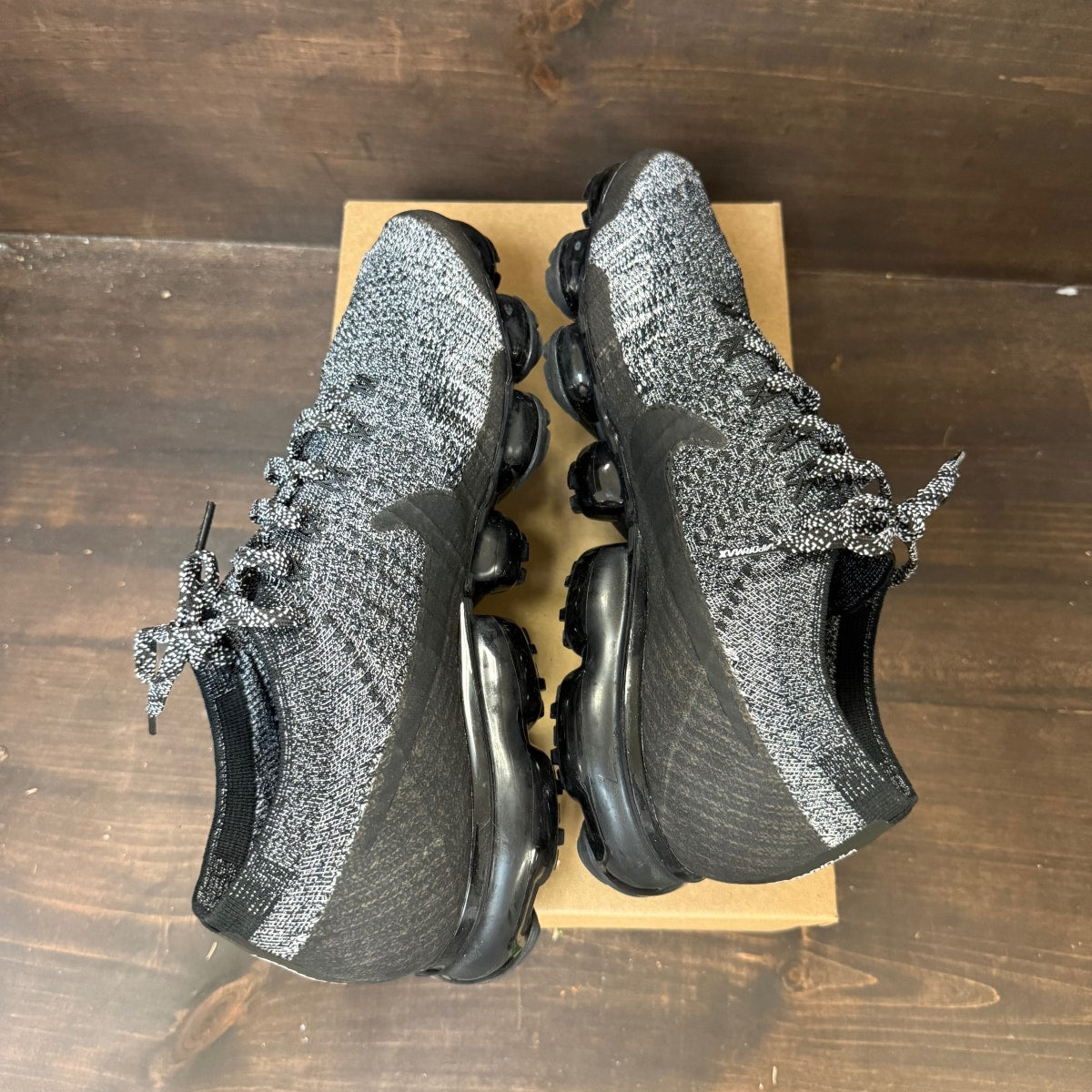 Nike Air VaporMax Oreo 2.0 Size 11.5 (Pre-Owned) - Image 5