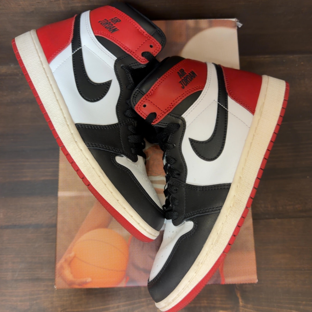 Jordan 1 Retro High OG Black Toe Reimagined Size 8.5 (Pre-Owned)