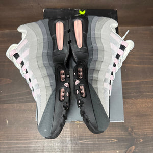 Nike Air Max 95 OG Big Bubble Pink Foam (Women's) - Image 3