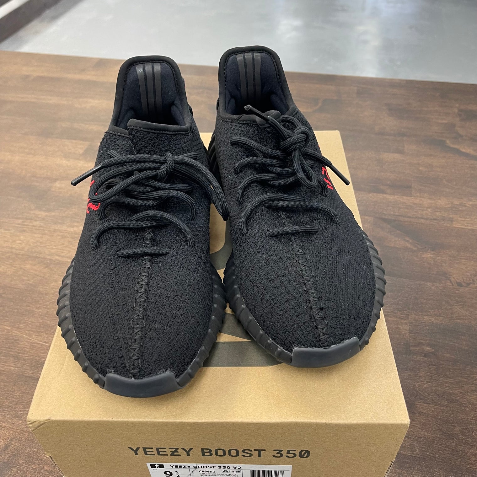 Bred Yeezy 350 (USED)