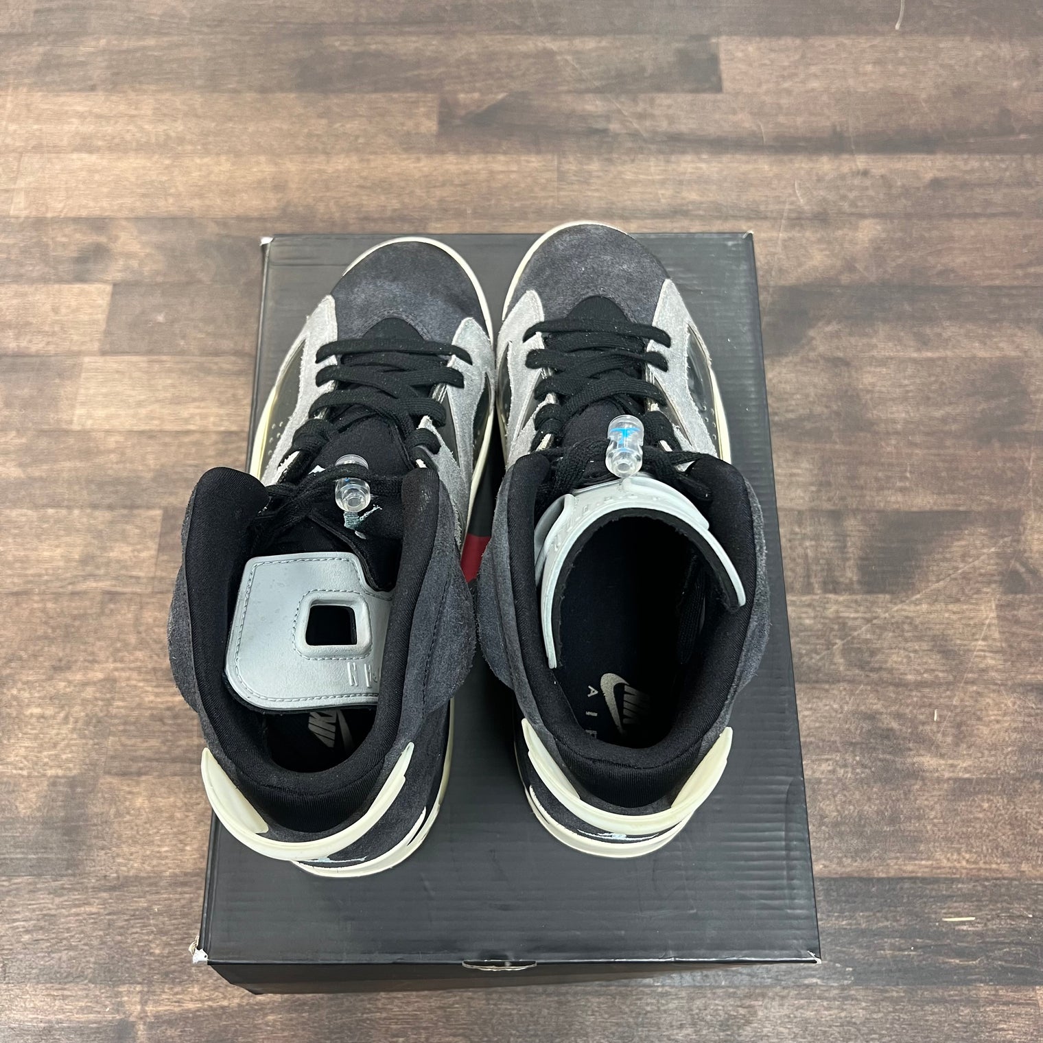 Chrome Tech Jordan 6 (W) (USED)
