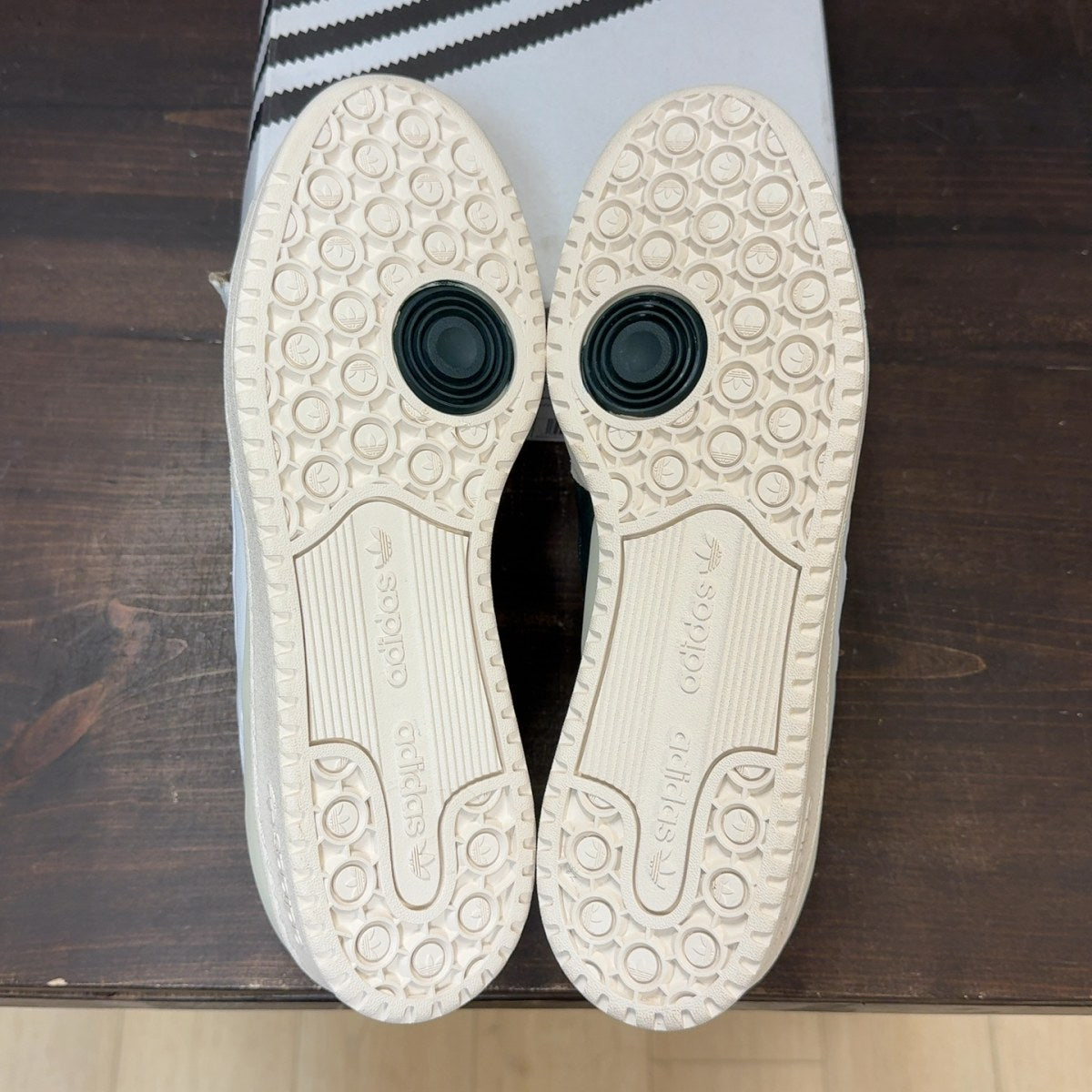 adidas Forum Low Kith Classics White Green Size 11 - Image 9