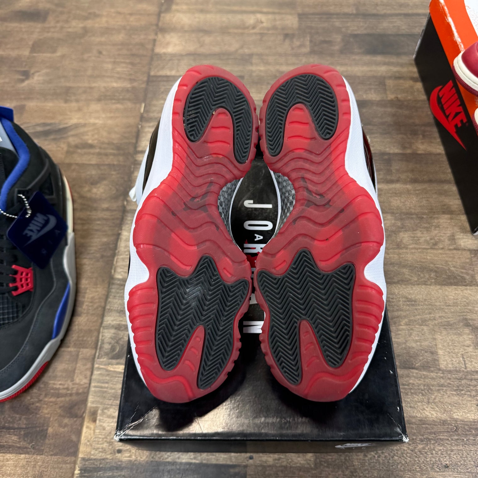 Concord Bred Jordan 11 Low (USED)