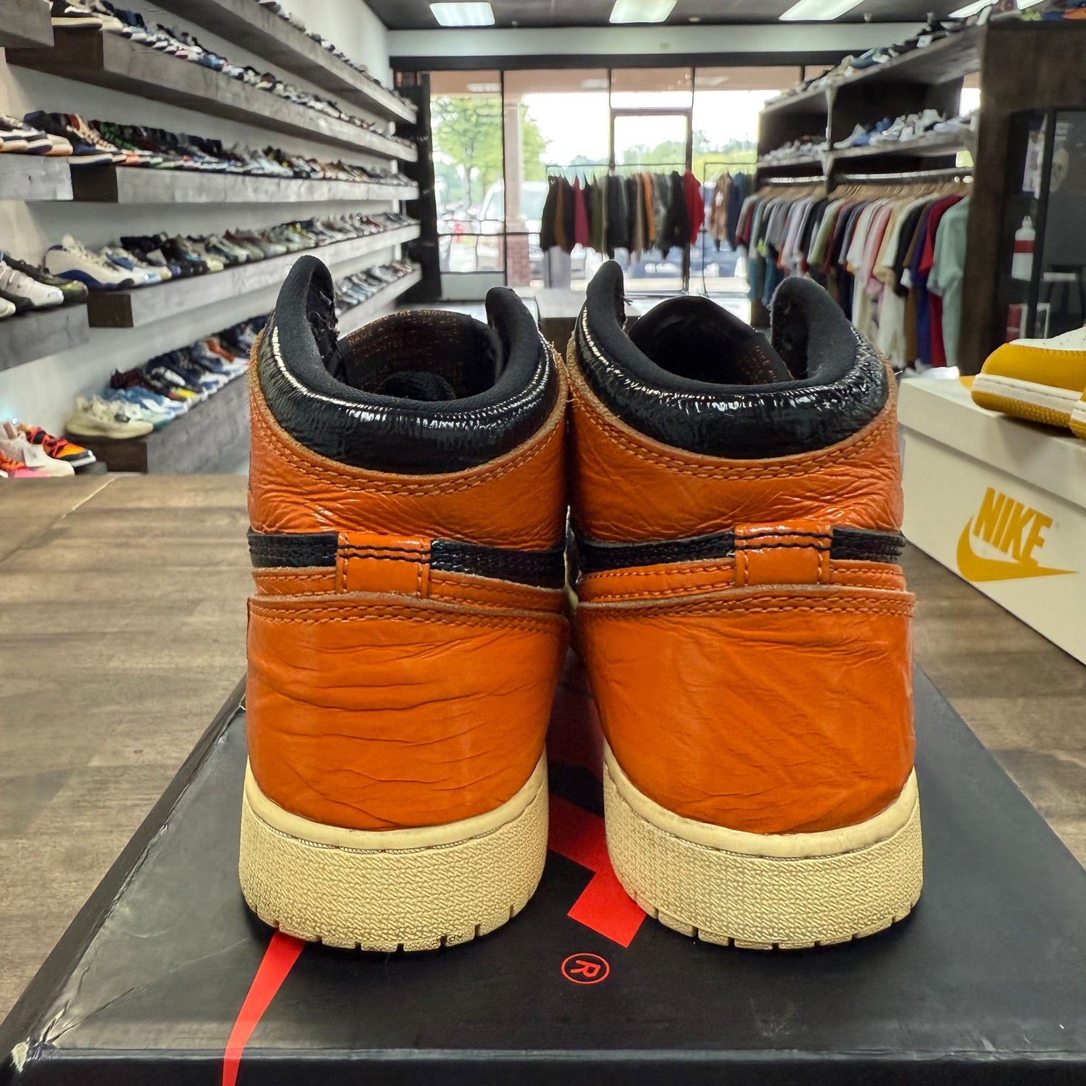 Shattered Backboard 3.0 Jordan 1 High (GS) (USED)