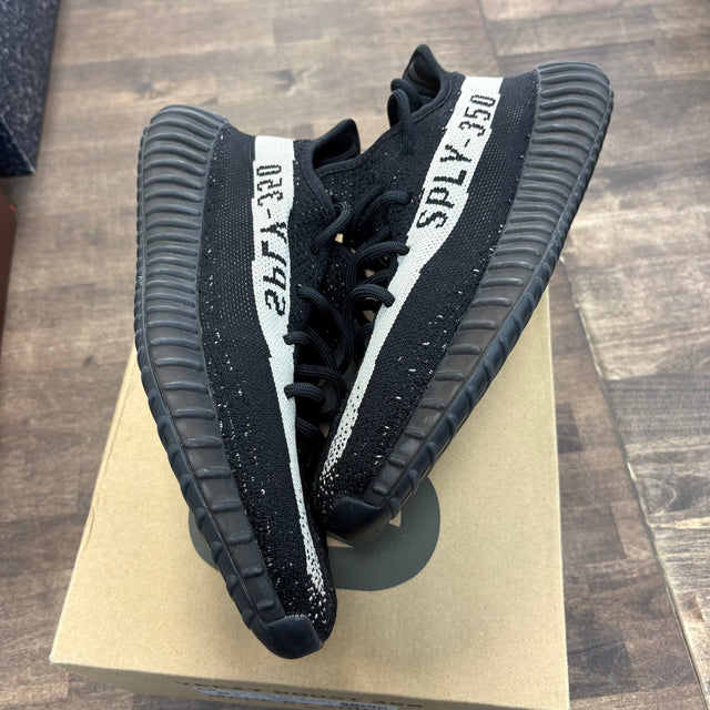 Oreo Yeezy 350 (USED)