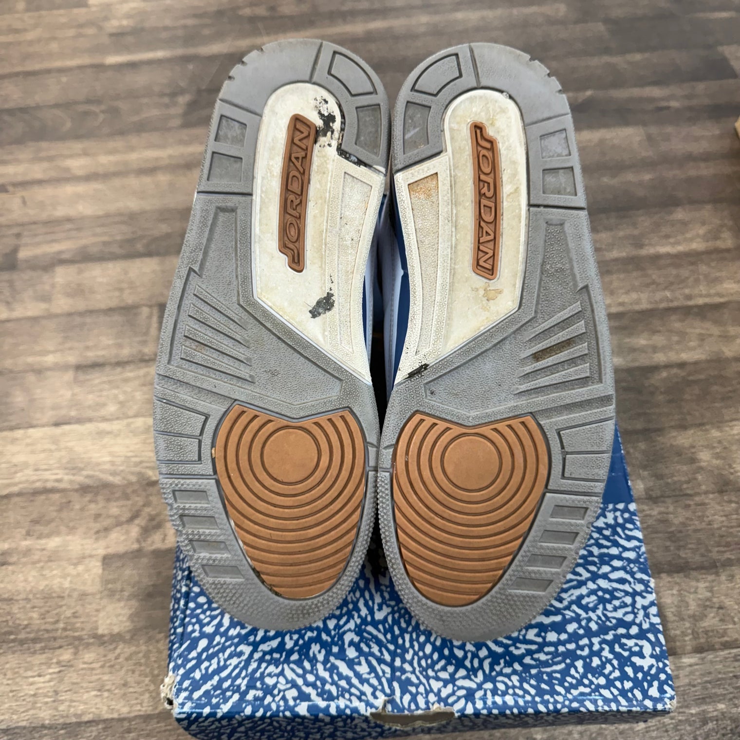 Wizards Jordan 3 Retro (USED)