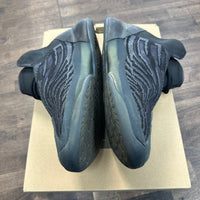Onyx QNTM Yeezy Basketball (USED)