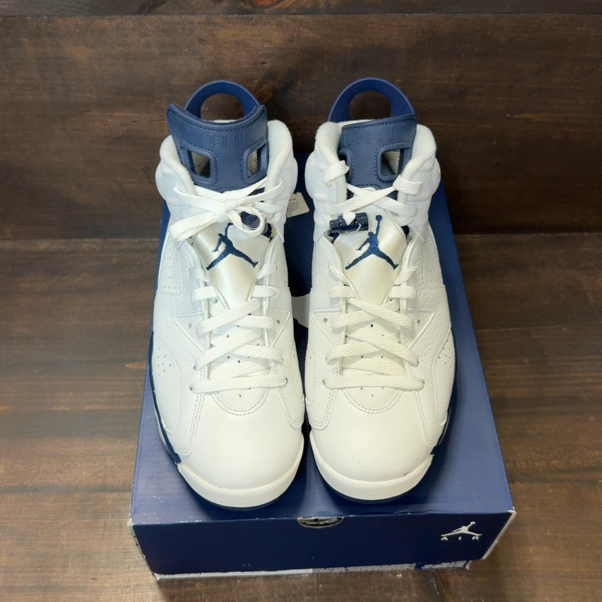 Jordan 6 Retro Midnight Navy (2022) Size 9 (Pre-Owned)