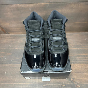 Jordan 11 Retro Cap and Gown Size 10.5 (Pre-Owned)