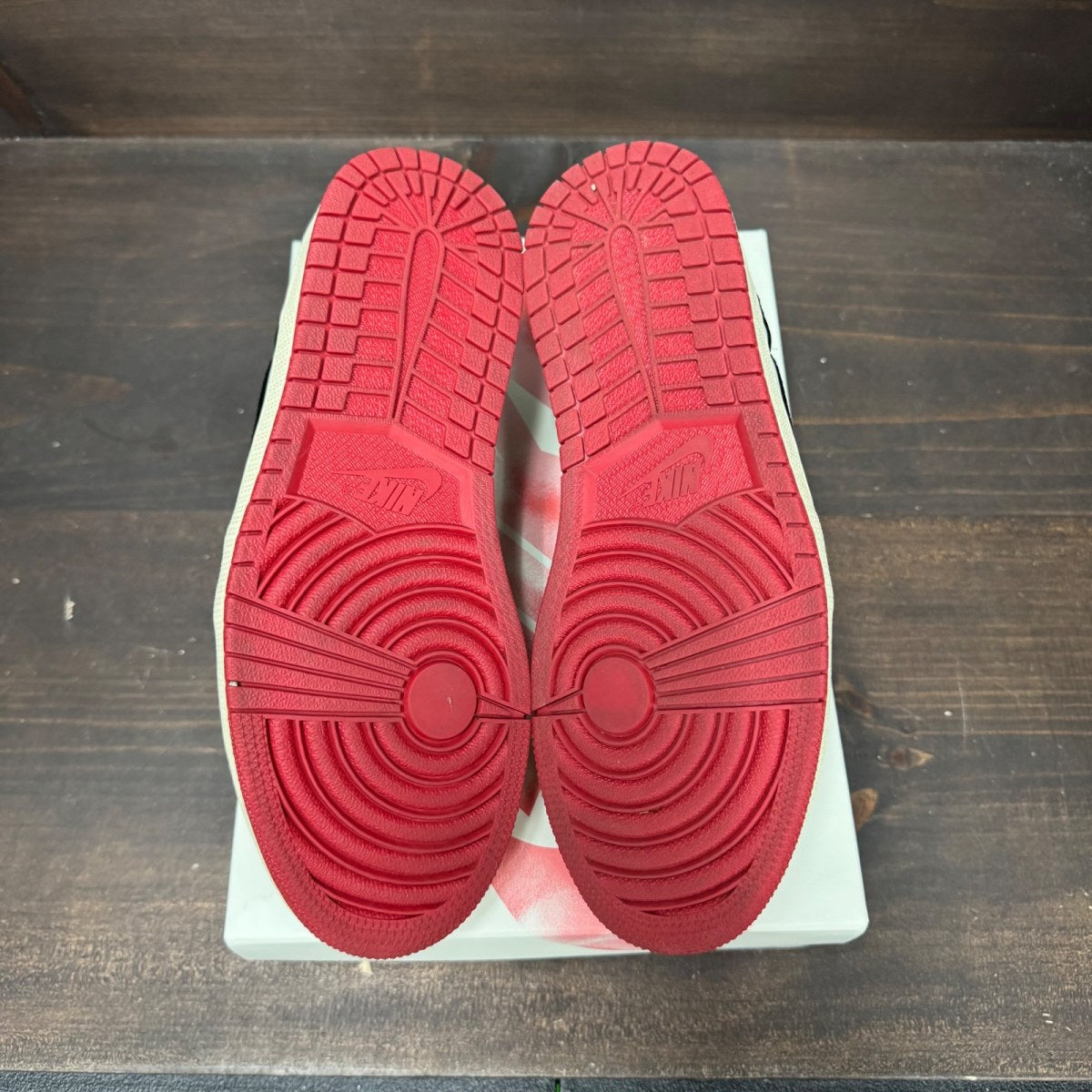 Jordan 1 Retro Low OG Trophy Room Rookie Card Away - Image 6