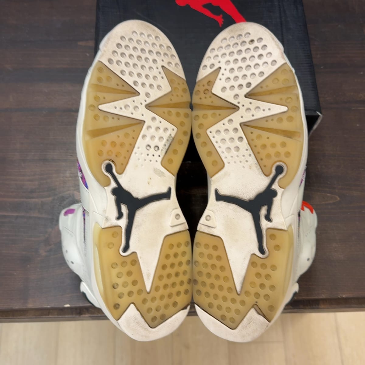 Jordan 6 Retro Quai 54 (2020) Size 13 (Pre-Owned) - aux