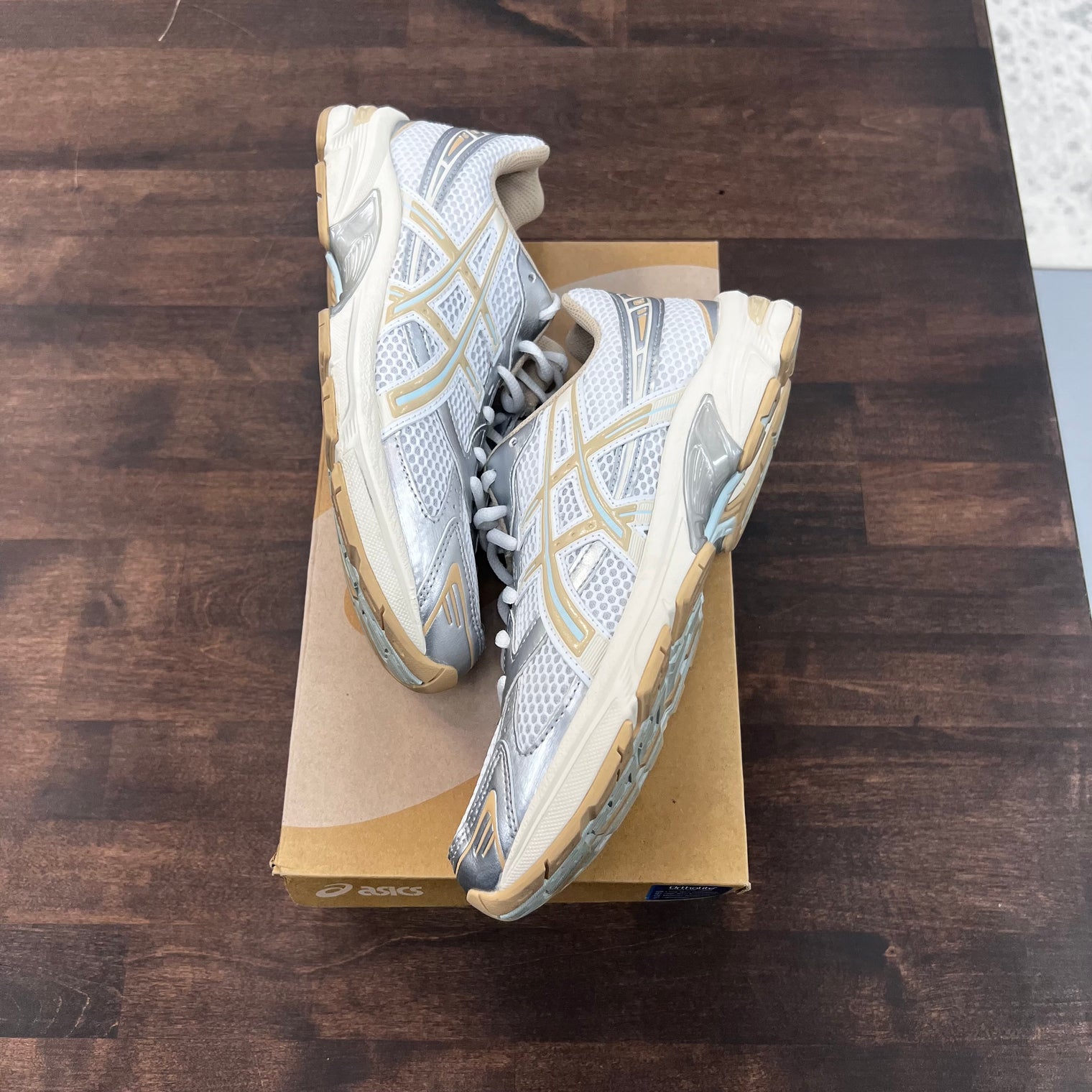 White Dune Asics Gel 1130 (USED,Replacement Box)