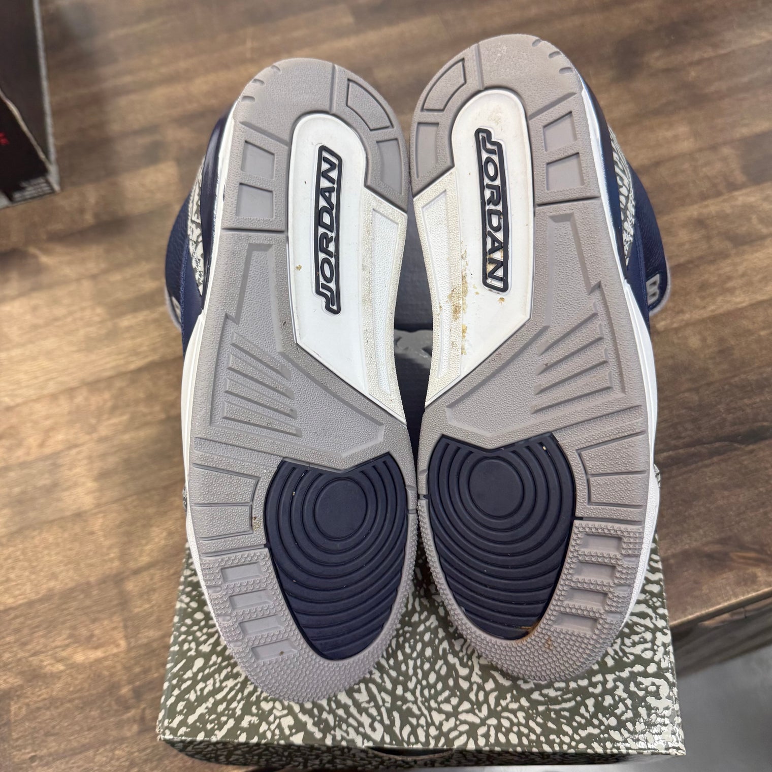 Georgetown Jordan 3 Retro (2021) (USED)