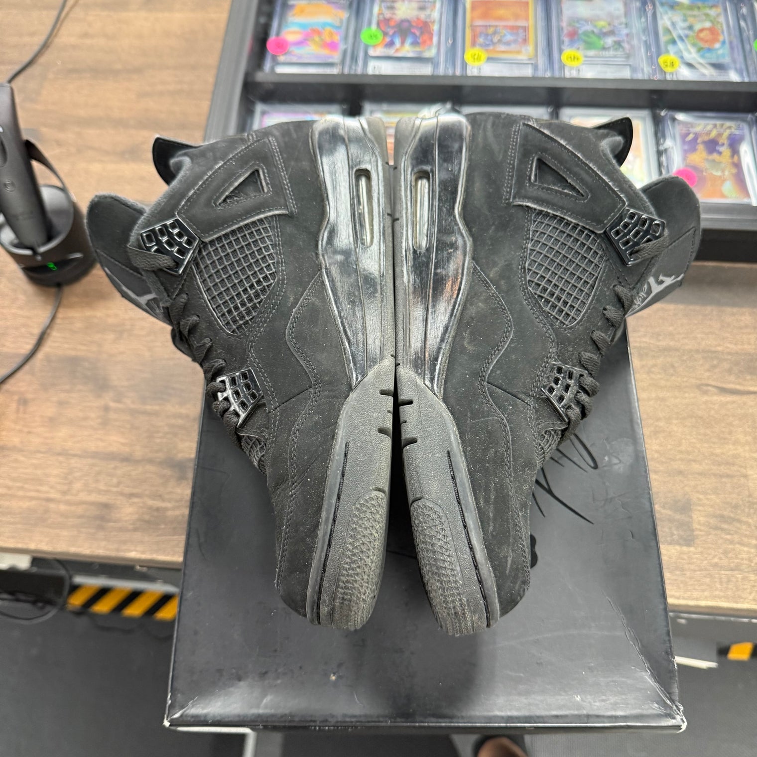 Black Cat Jordan 4 2020 (USED)
