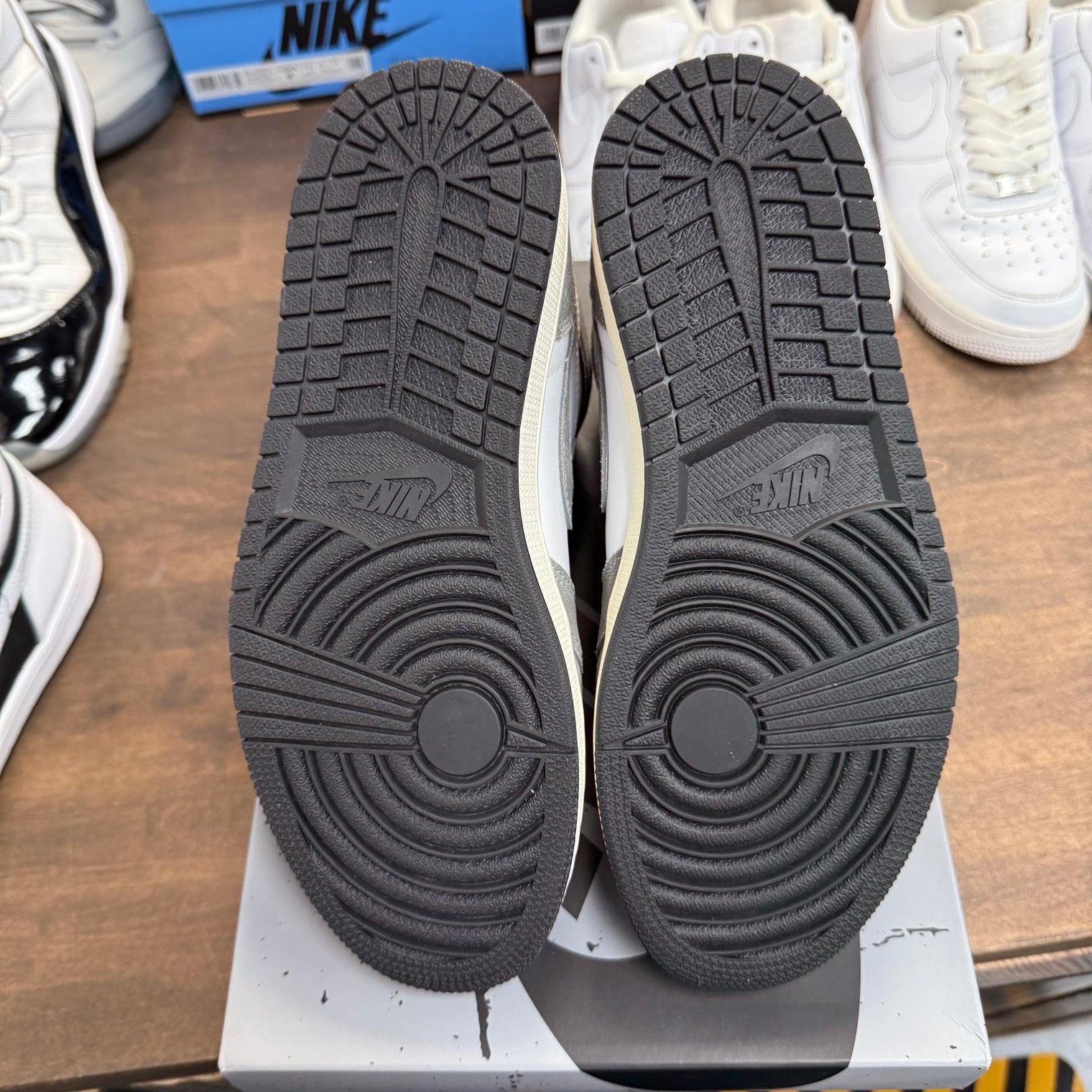 Washed Black Jordan 1 High (USED)