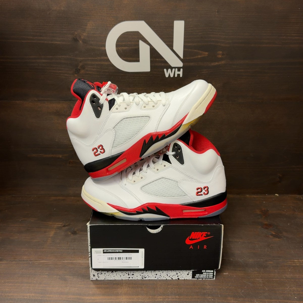 Jordan 5 Retro Fire Red Black Tongue (2013) Size 8 (Pre-Owned) - Image 1
