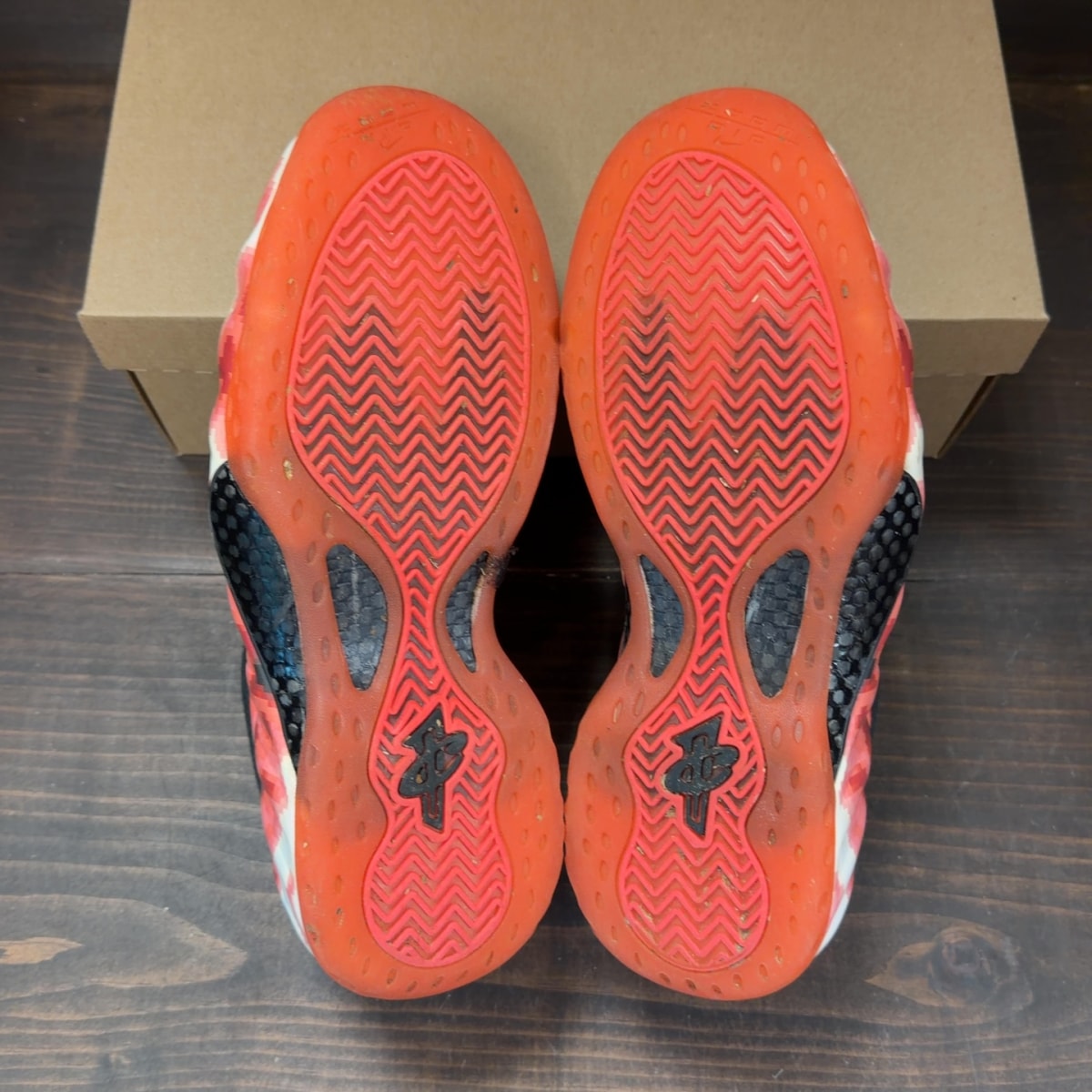 Nike Air Foamposite One Thermal Map Size 10.5 (Pre-Owned) - Image 6