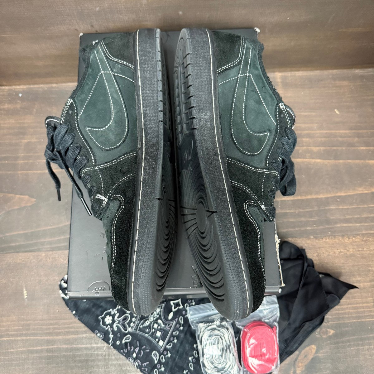 Jordan 1 Retro Low OG SP Travis Scott Black Phantom - Image 3