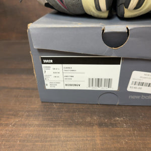New Balance 2002R Black Grey Size 7 (Pre-Owned)
