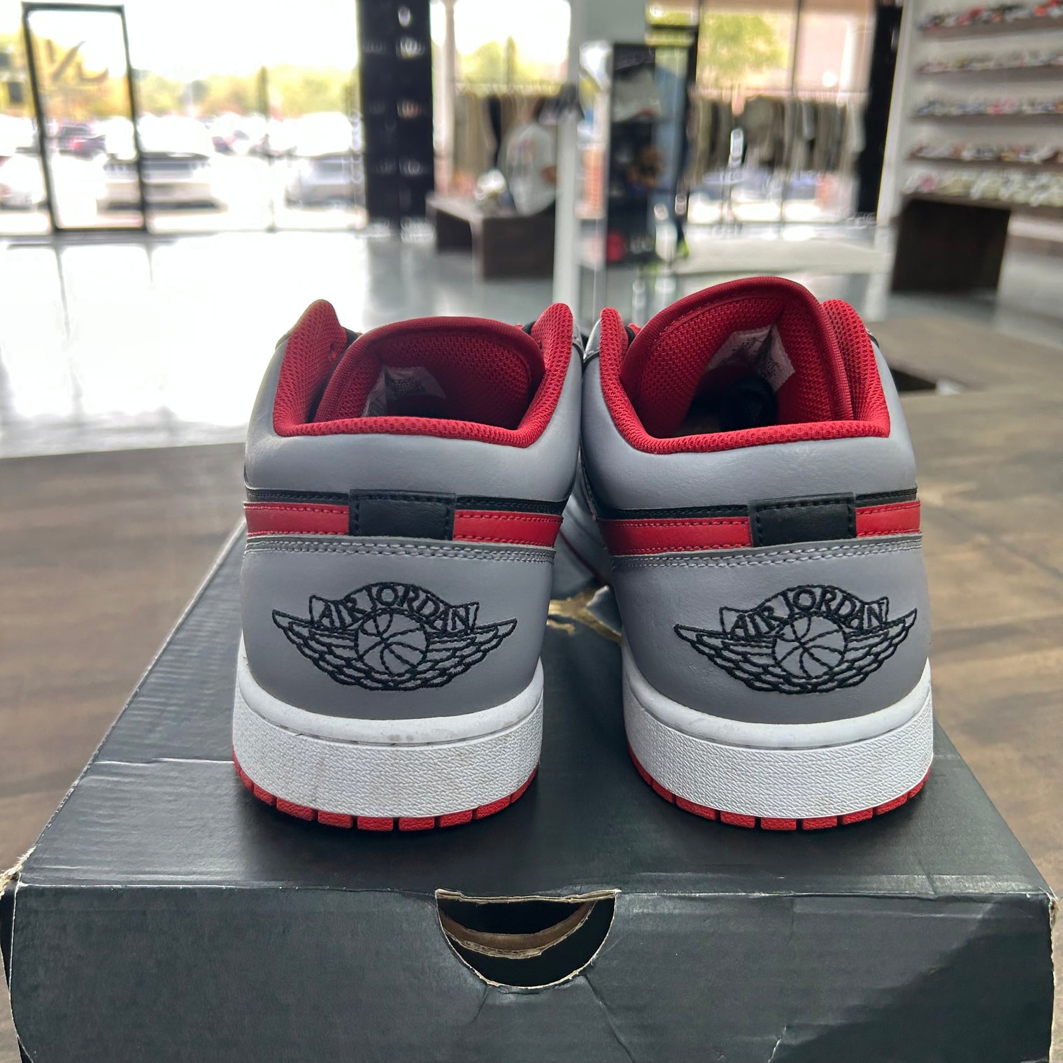 Black Light Smoke Grey Gym Red Jordan 1 Low (USED)