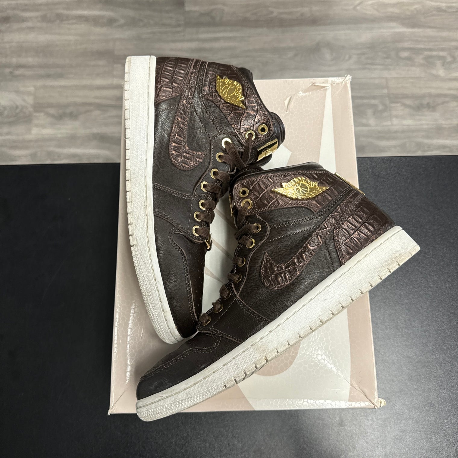 Pinnacle Baroque Brown Jordan 1 High (USED)