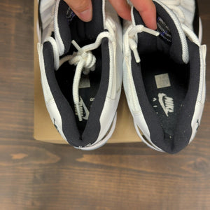 Jordan 11 Retro Concord (2018) Size 10.5 (Pre-Owned) - Image 6
