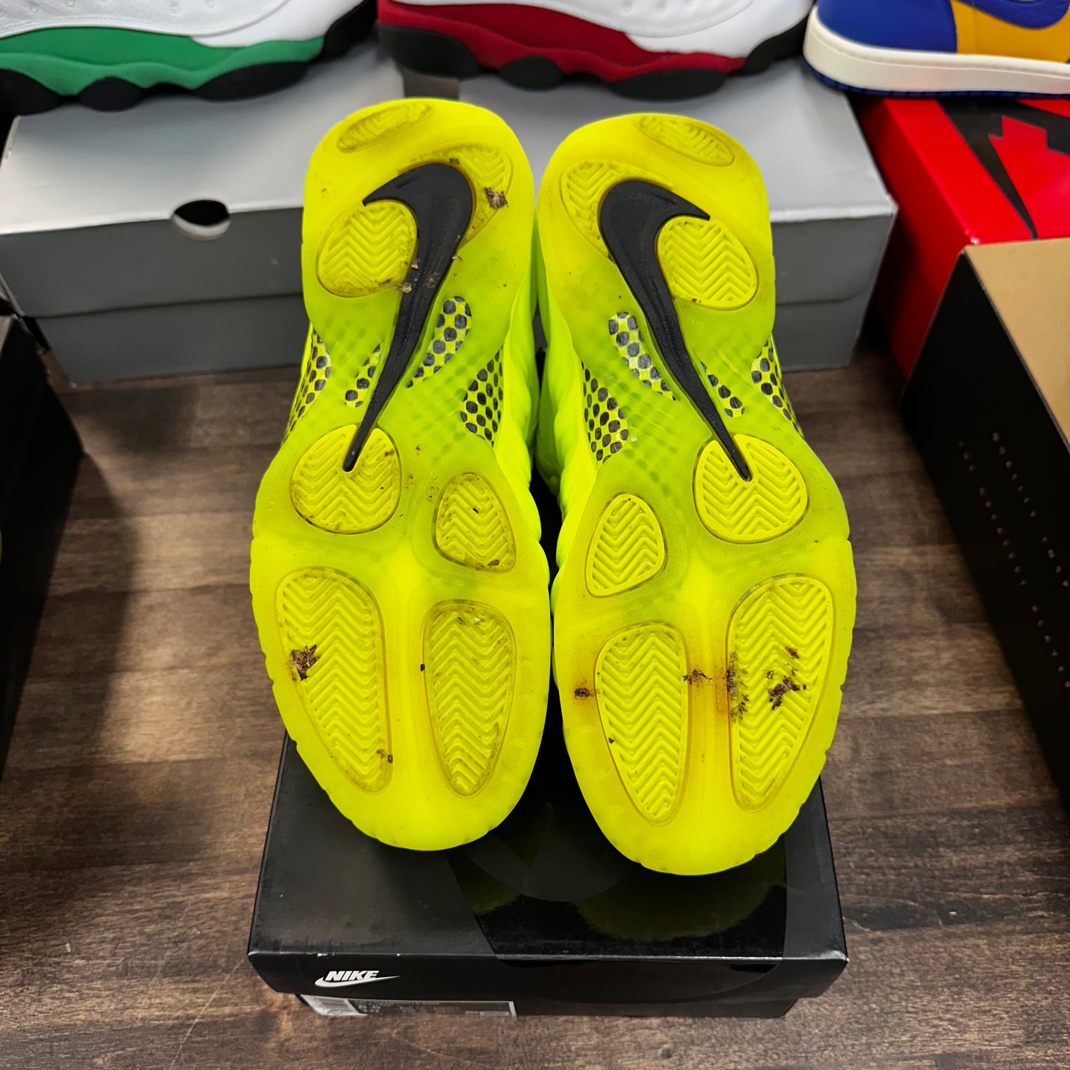 Volt Foamposite One (USED)