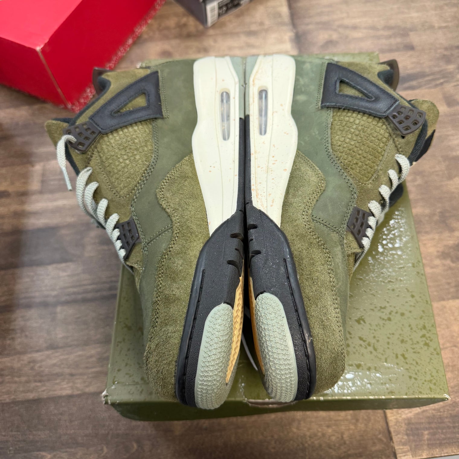 Craft Medium Olive Jordan 4 (US 12) (USED)