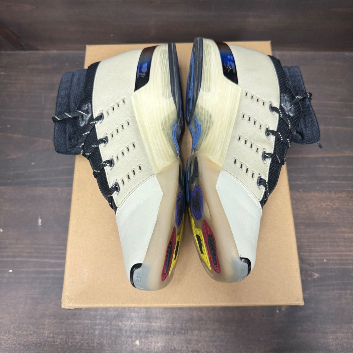 Jordan 17 Retro Low SP Infinite Archives - Image 3
