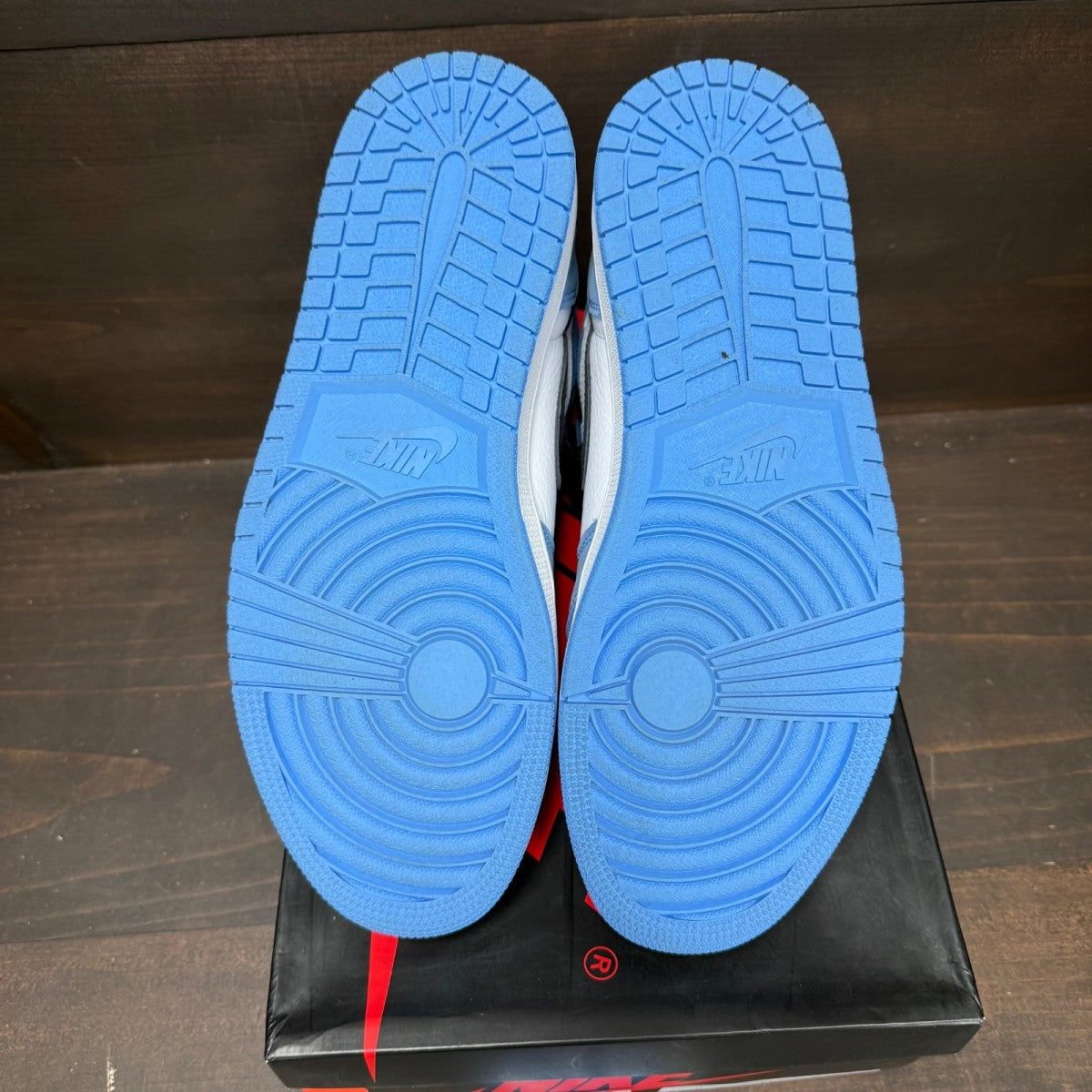 Jordan 1 Retro High OG University Blue - Image 6