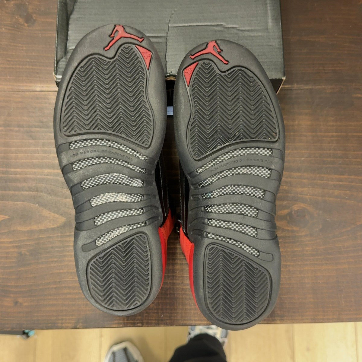 Jordan 12 Retro Reverse Flu Game (GS) Size 5.5Y (Pre-Owned) - aux