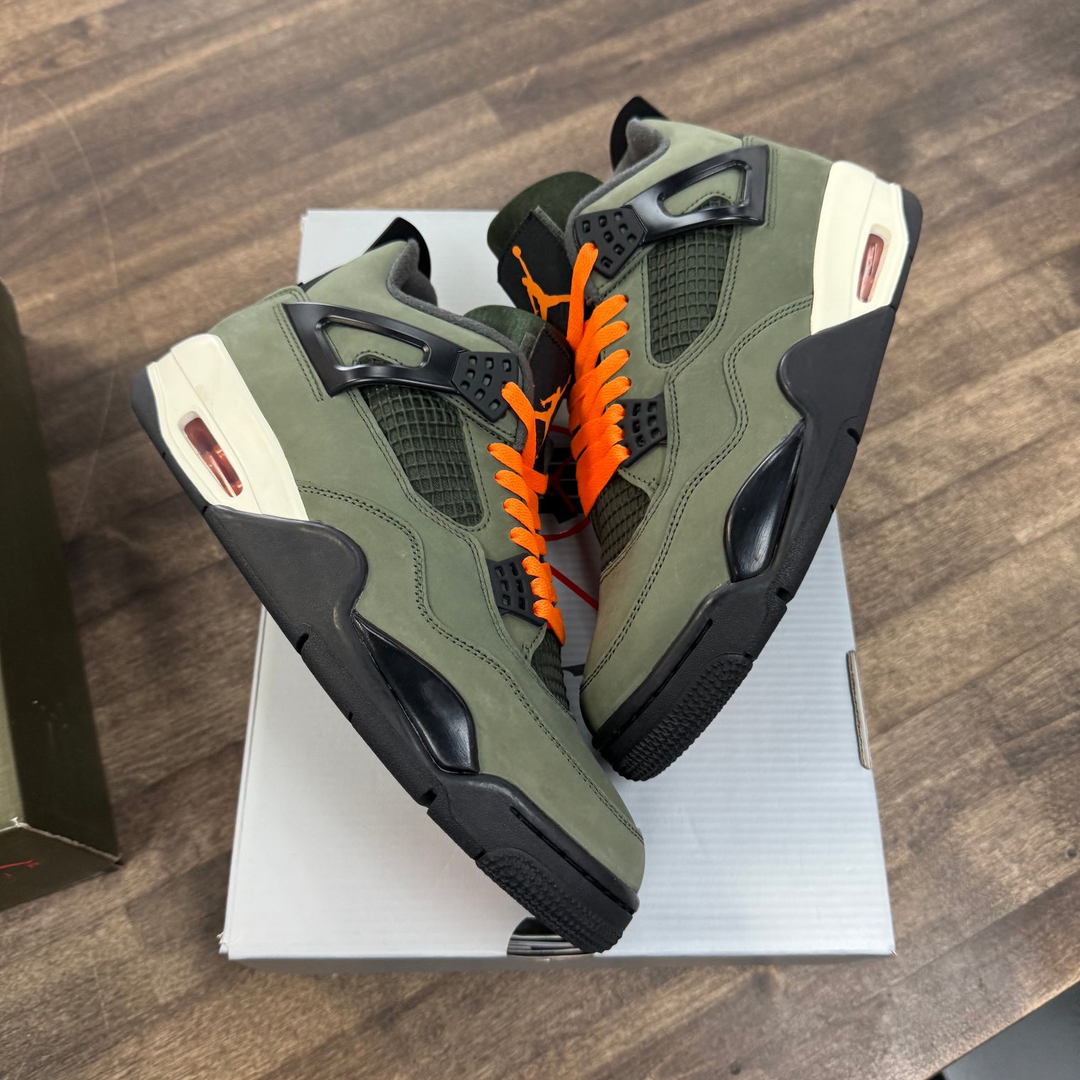Undefeated Jordan 4 Retro (Lightly Worn)