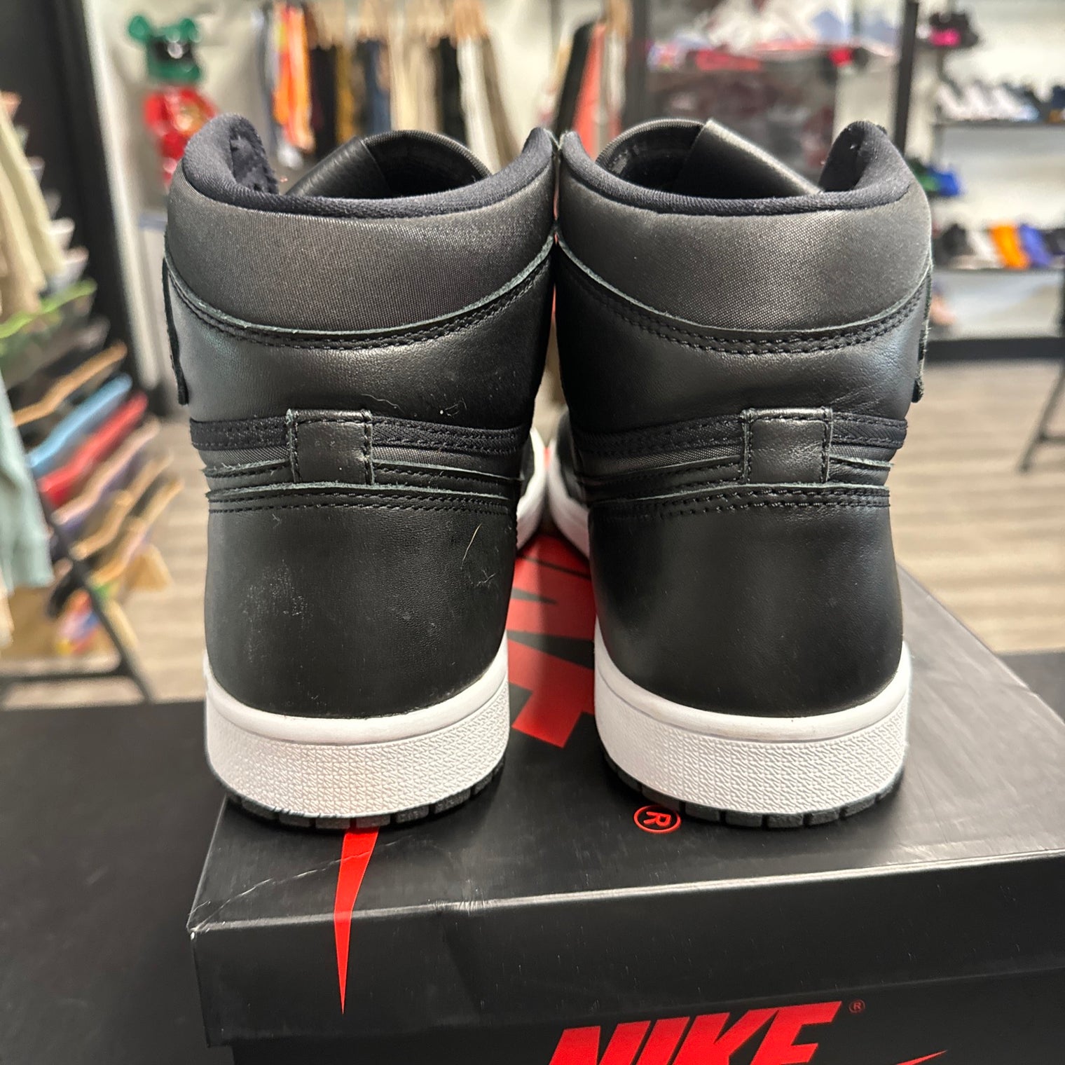Jordan 1 High Black Satin(USED)