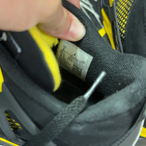Jordan 4 Retro Thunder (2023) - Image 7