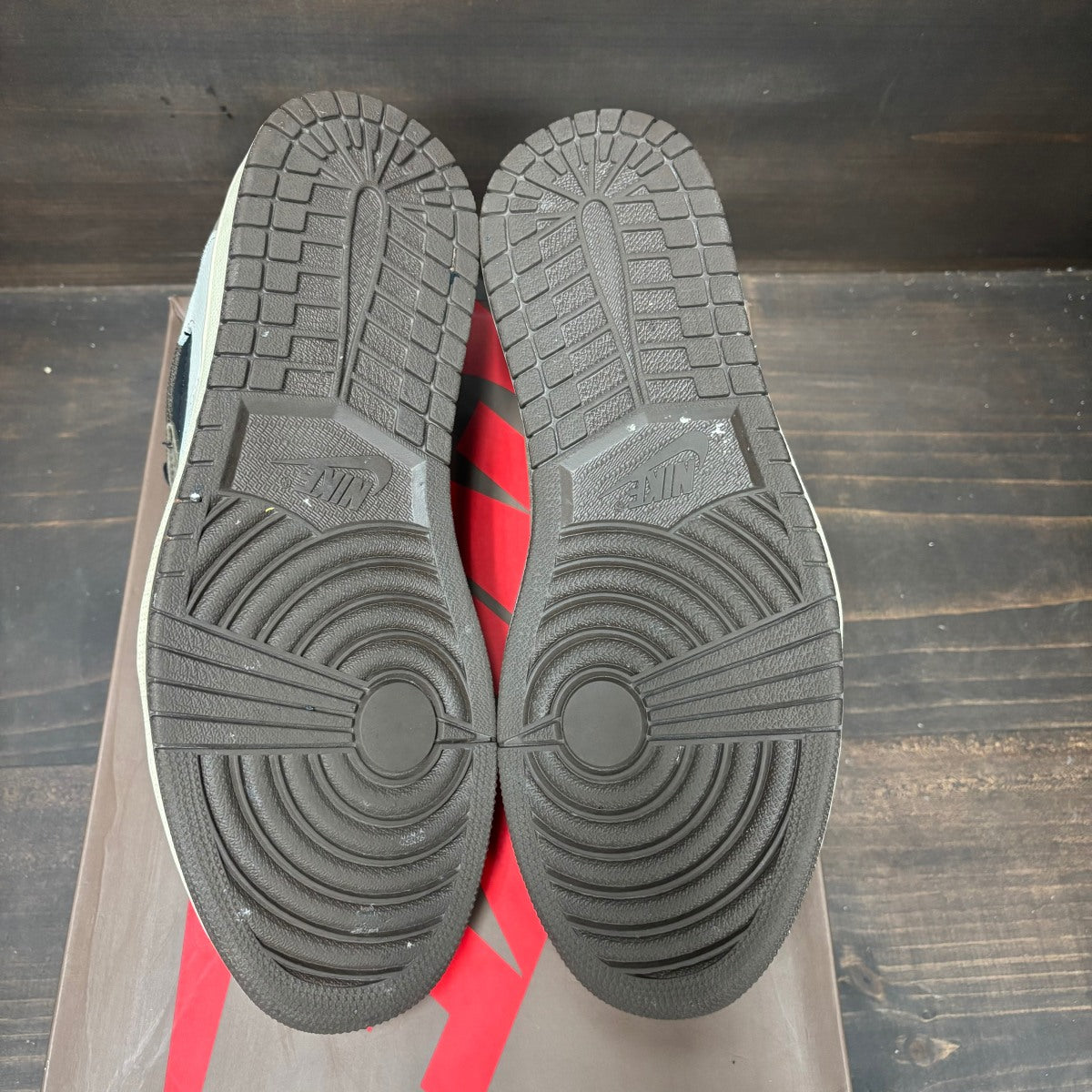 Jordan 1 Retro Low OG SP Travis Scott Mocha - Image 6