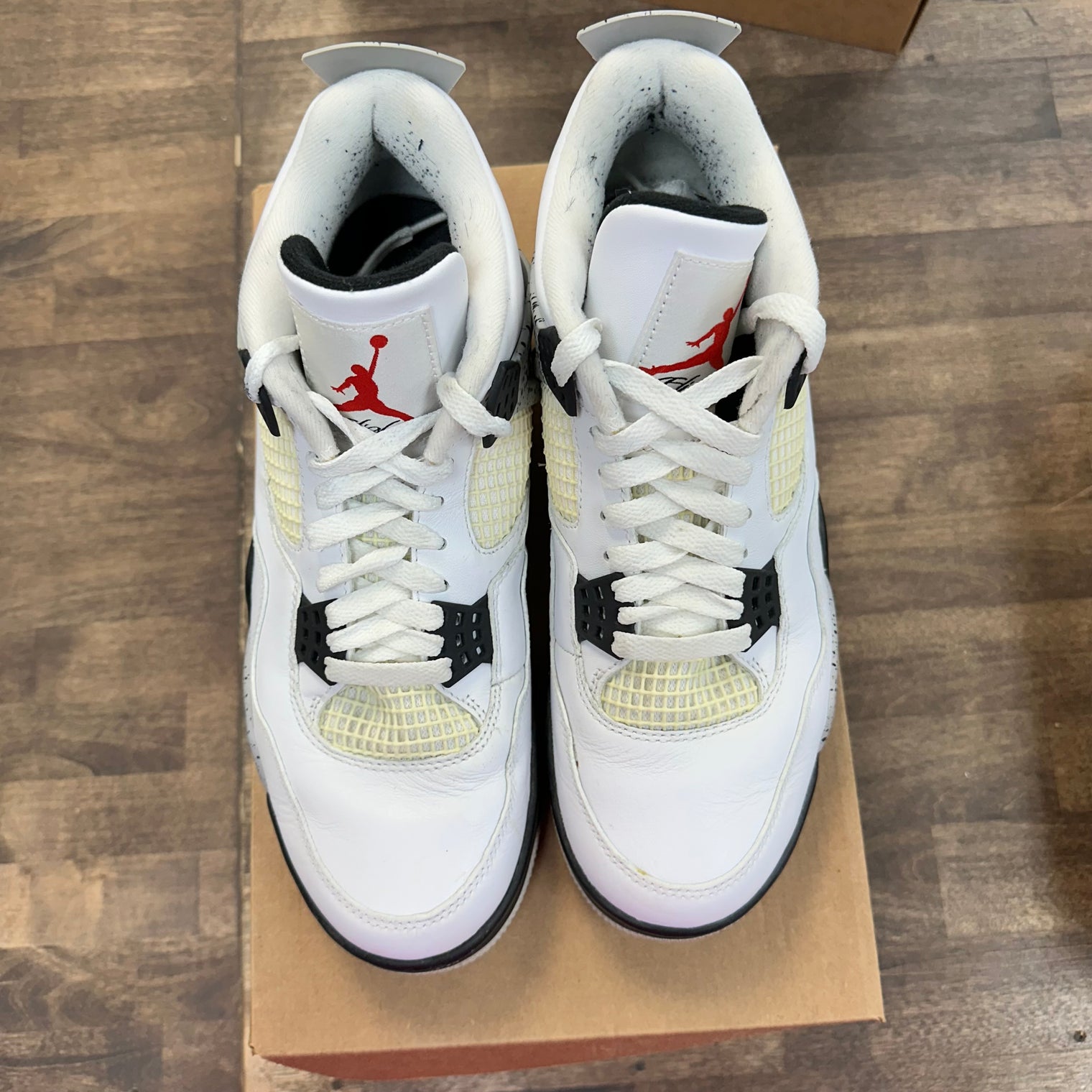 White Cement Jordan 4 2016 (USED, No Box)