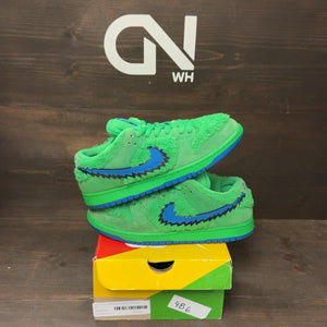 Nike SB Dunk Low Grateful Dead Bears Green Size 8.5 (Pre-Owned) - Image 1
