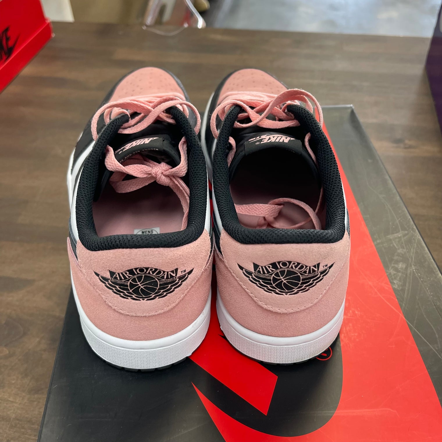 Bleached Coral Jordan 1 Low (USED)