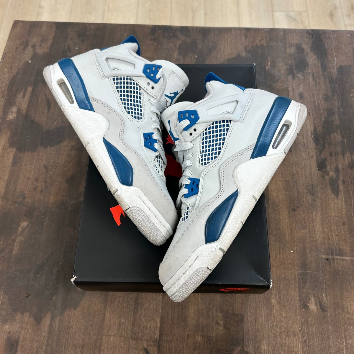 Jordan 4 Retro Military Blue (2024) (GS) - Image 1