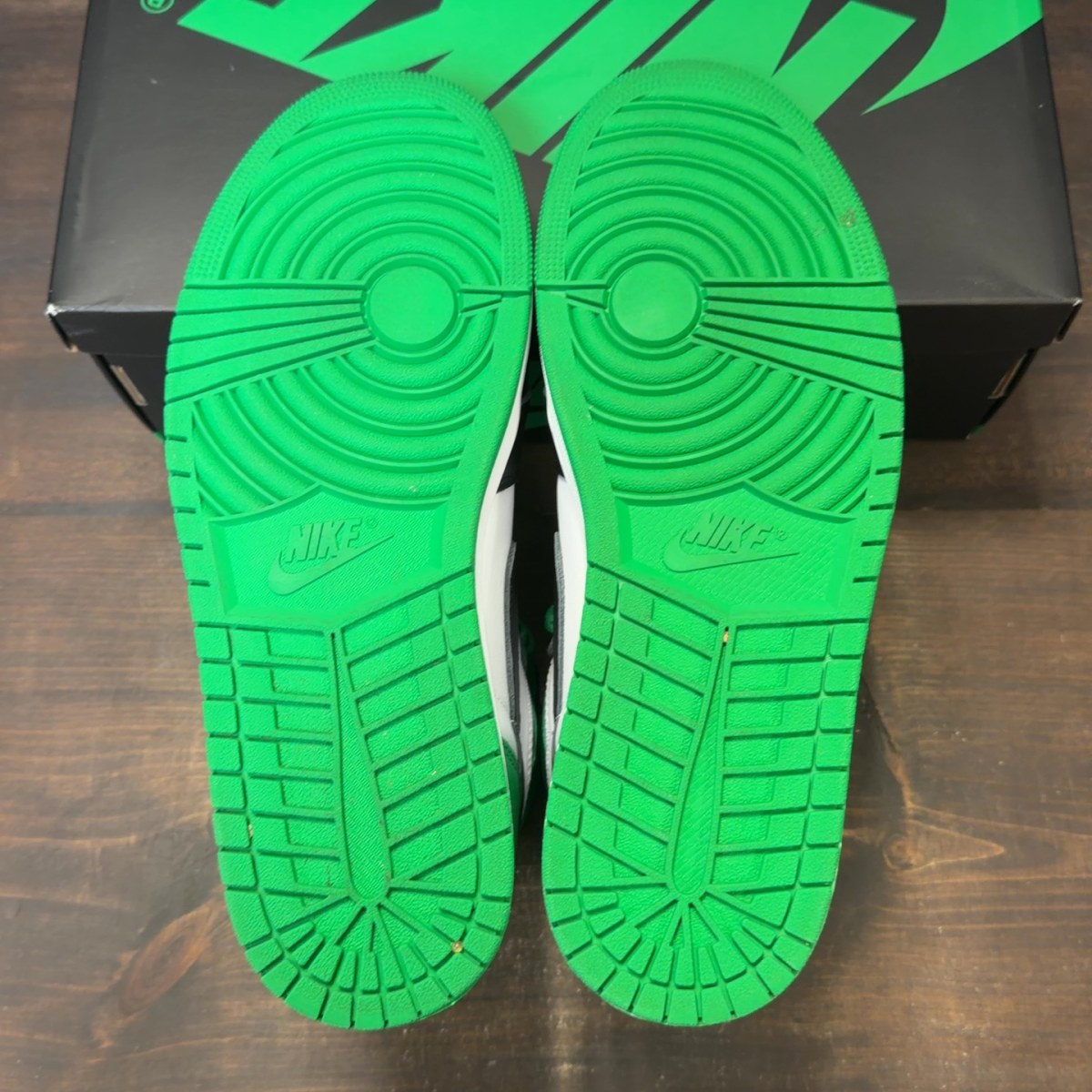 Jordan 1 Retro High OG Lucky Green - Image 6