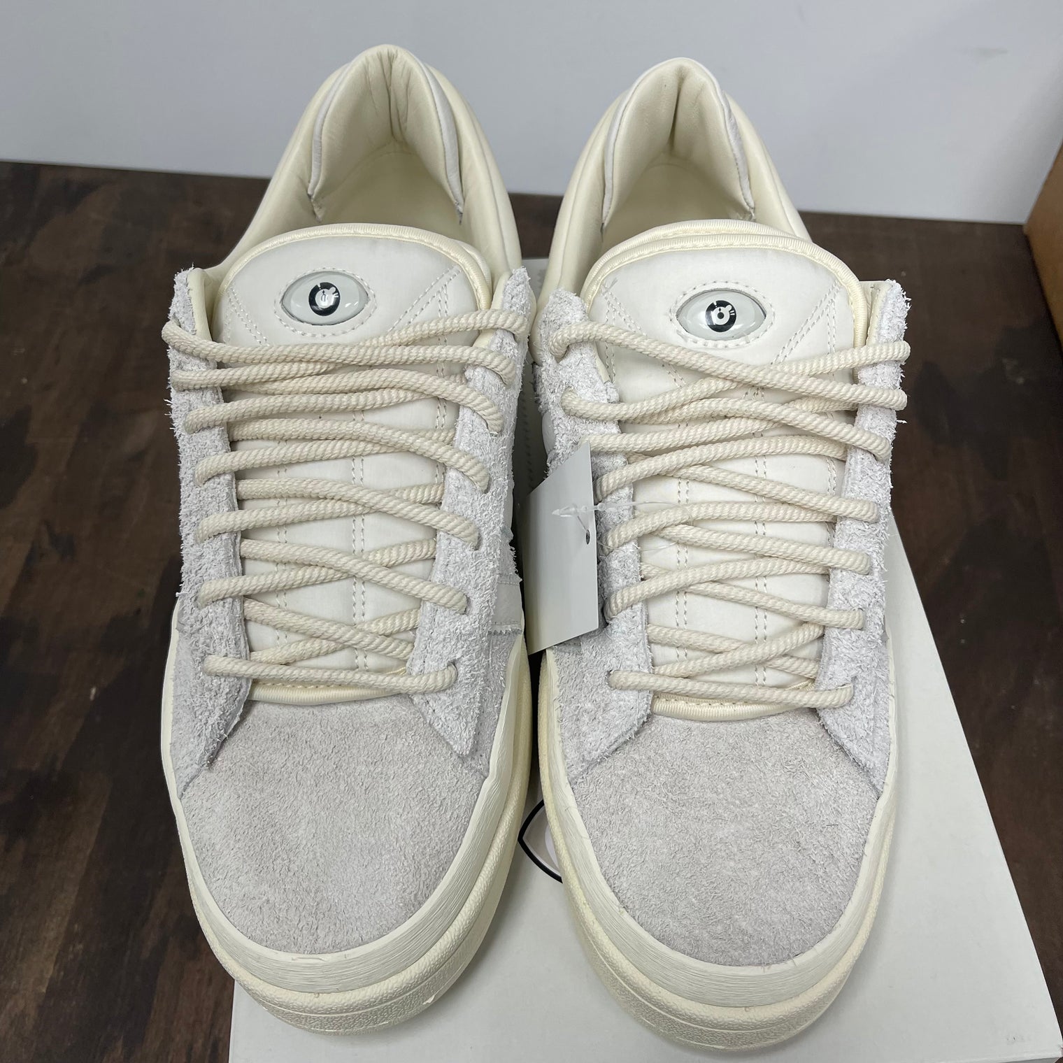 Bad Bunny Cream Campus Light (USED)