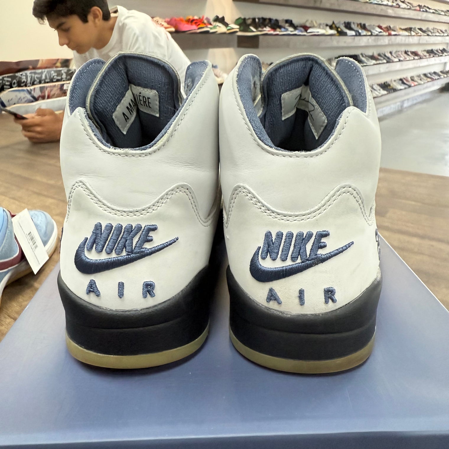 A Ma Maniere Dawn Jordan 5 (W) (USED)