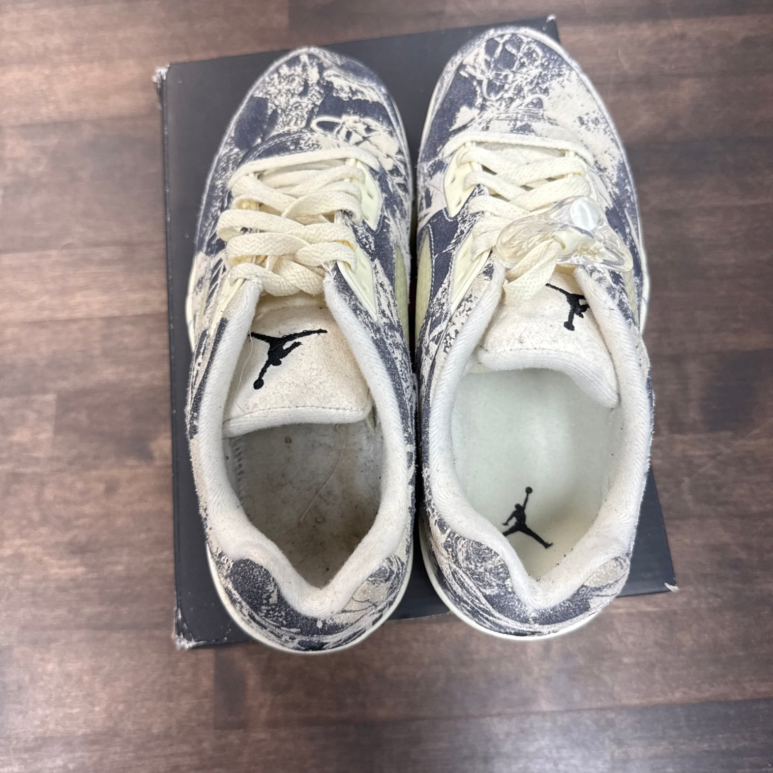 Expression Jordan 5 Low (W) (USED, No Insoles)