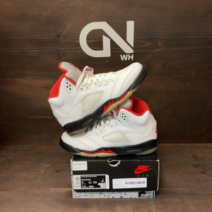 Jordan 5 Retro Fire Red Silver Tongue (2020) (GS) Size 7Y (Pre-Owned) - front