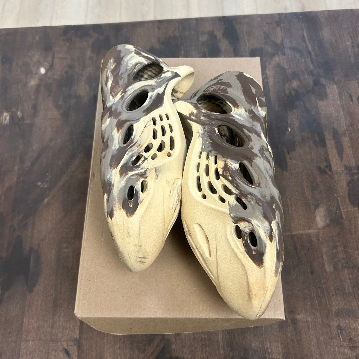 adidas Yeezy Foam RNNR MX Cream Clay Size 6 (Pre-Owned)