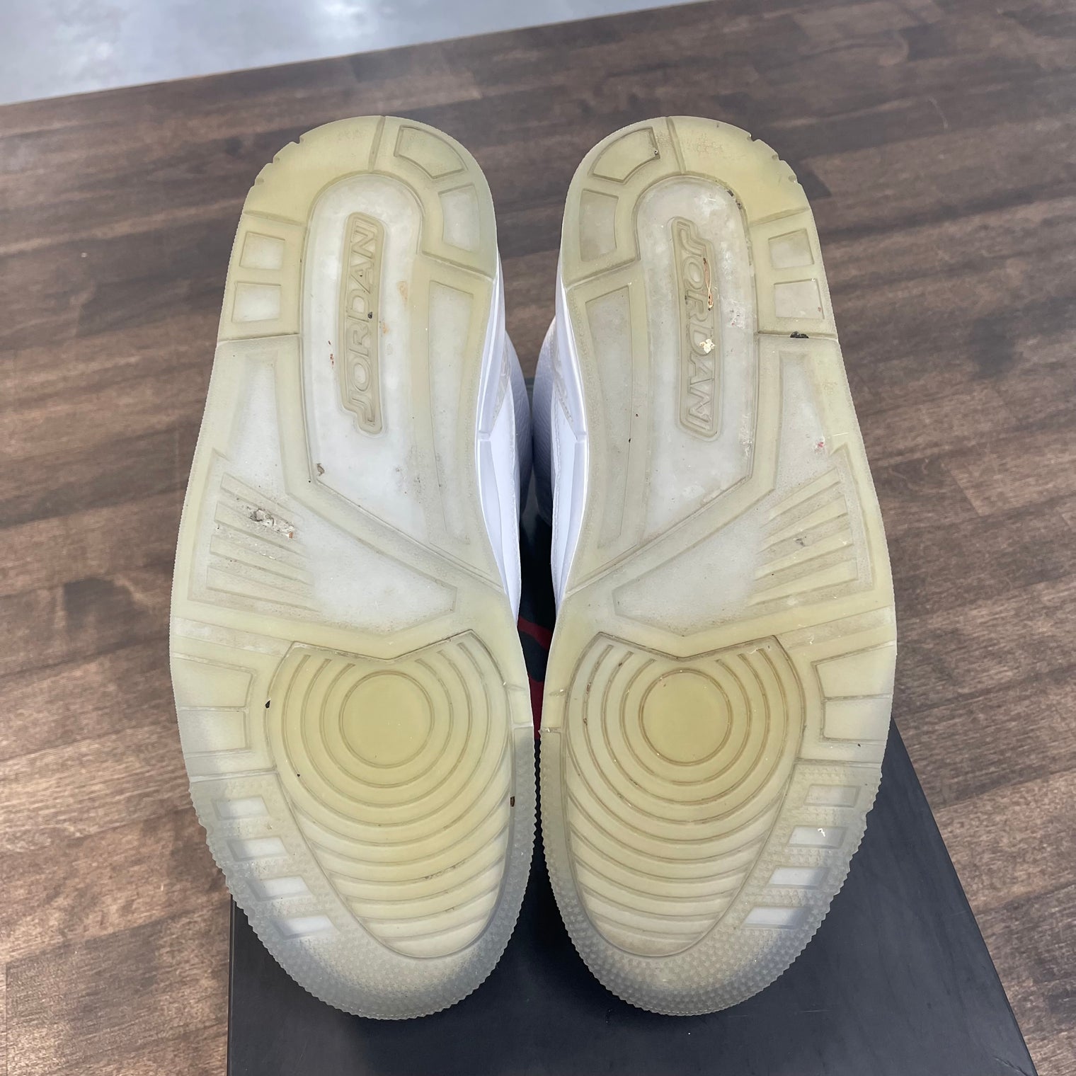 Pure Money Jordan 3 Retro (2018) (USED)