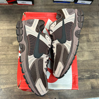 Plum Eclipse Nike Zoom Vomero 5 (Women's) (USED)